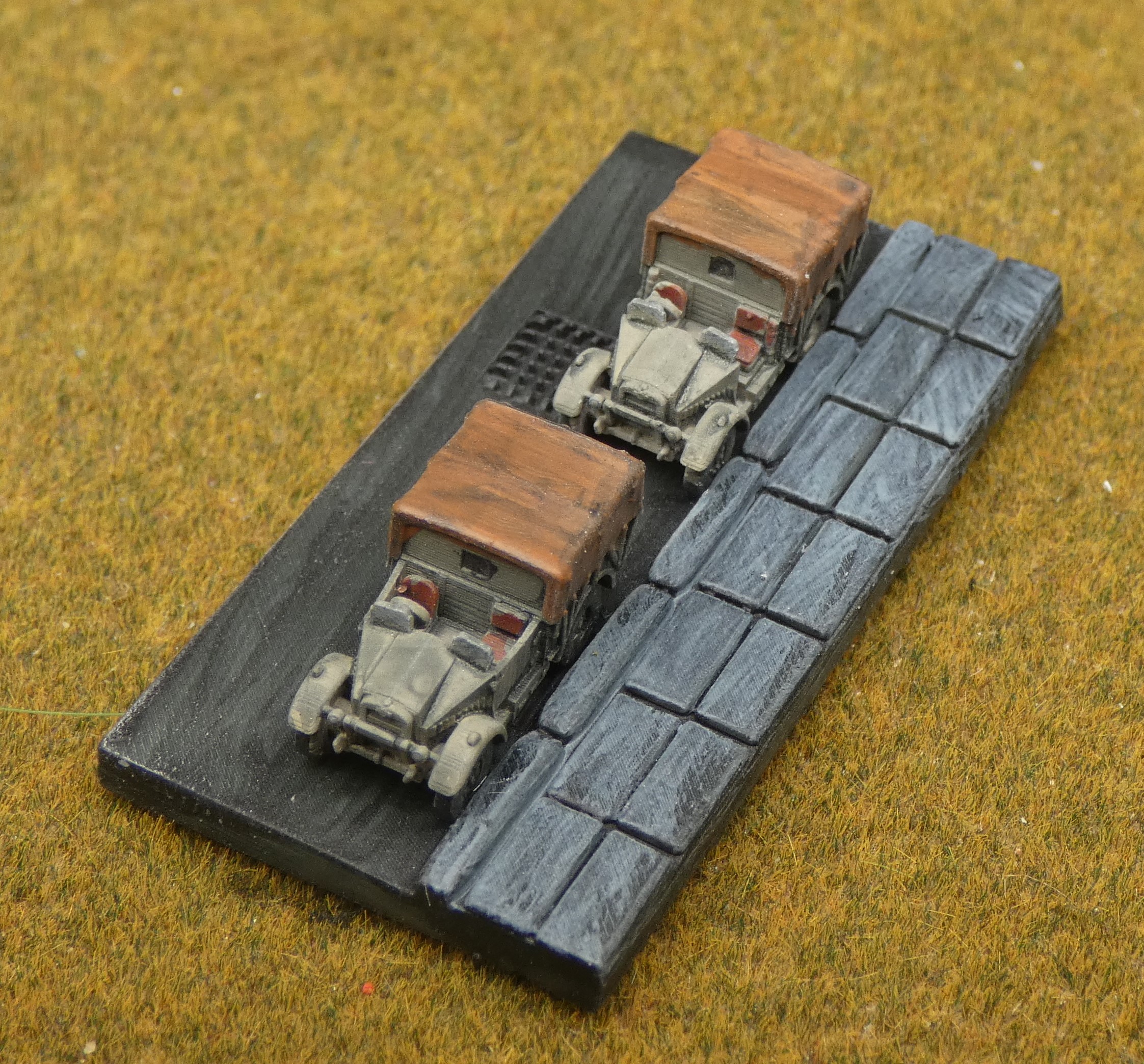 BS0147 Morris CS8 open cab canvas back. Pack of 4.